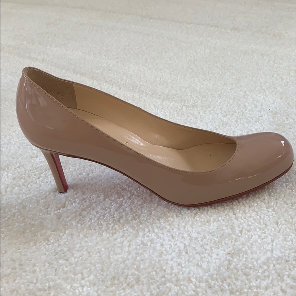 Christian Louboutin classic pumps